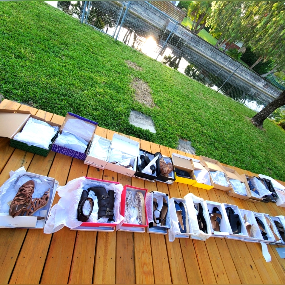 Huge Boxed shoe sale 400 for 30 pairs <BrandNew>